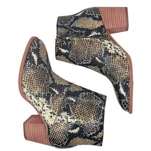 Madewell The Rosie Ankle Boot in Snake Embossed Leather 7 Moonstone Multi Python